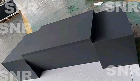 chrome block sidewall in fiber glass furnace