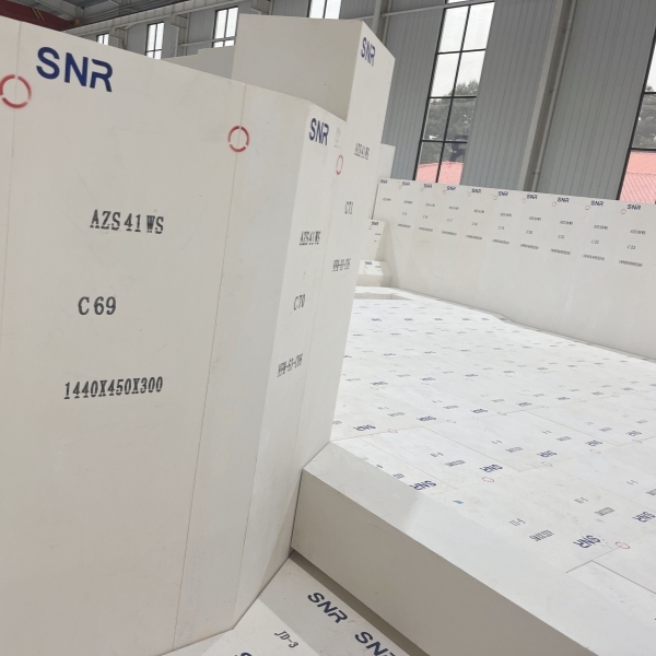 Fused Cast AZS Doghouse Blocks